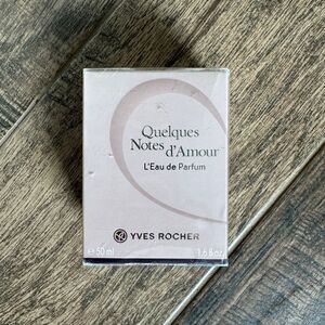 Yves Rocher Quelques Notes d'Amour Perfume Box